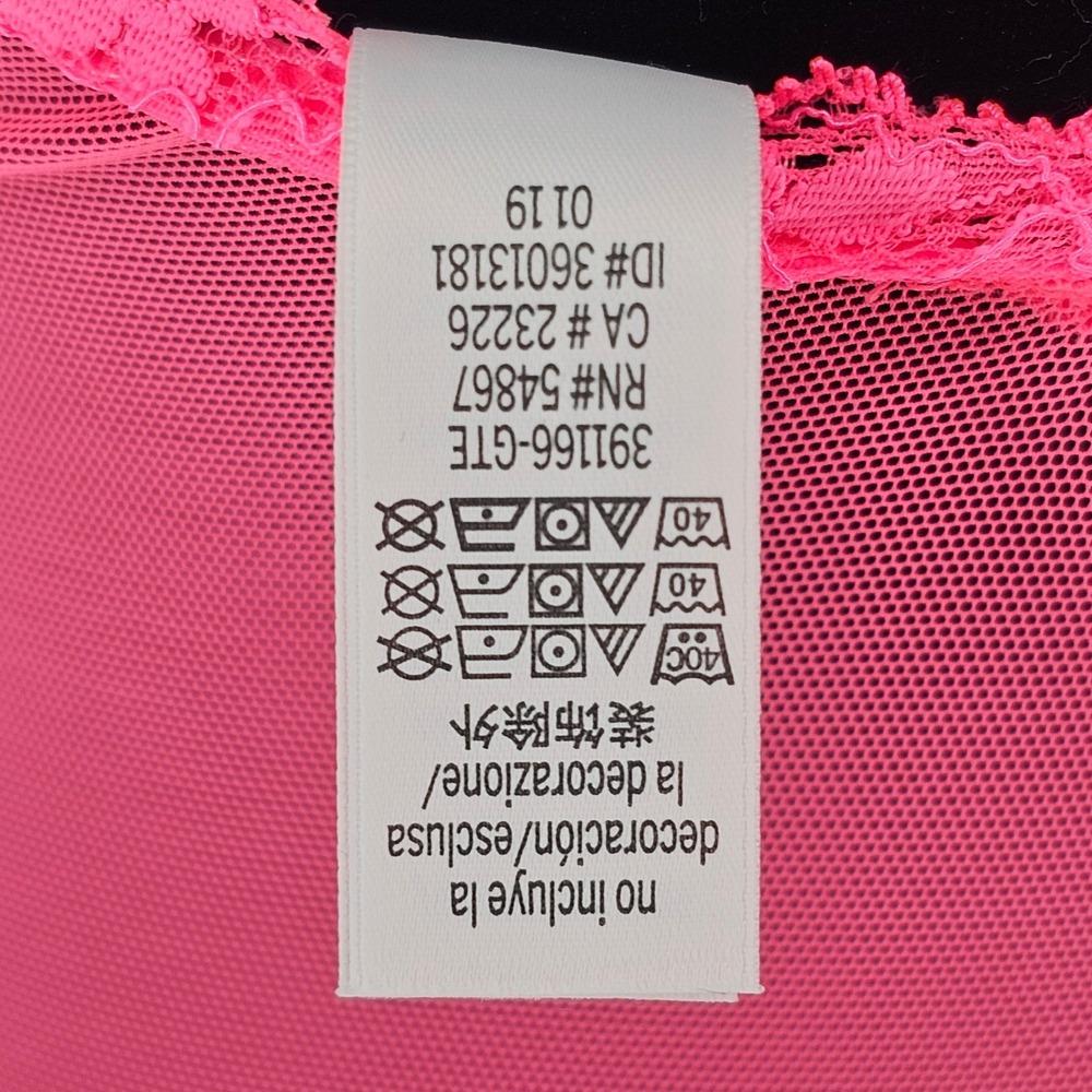 Victoria's Secret Hot Pink Lace Polka Dot Keyhole Halter Teddy Bodysuit M - Picture 8 of 8